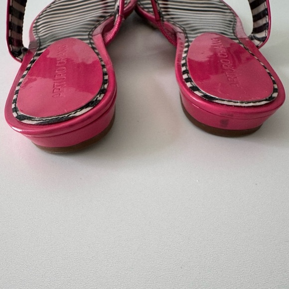 Arturo Chiang Pink and Black Sandals with Bow Detail - Picture 5 of 9